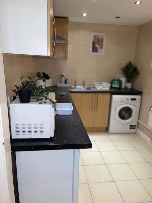 Stylish Cosy Studio Apartment Gravesend Exteriör bild