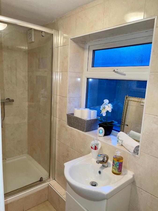 Stylish Cosy Studio Apartment Gravesend Exteriör bild